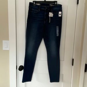 Gap Resolution True Skinny Jean